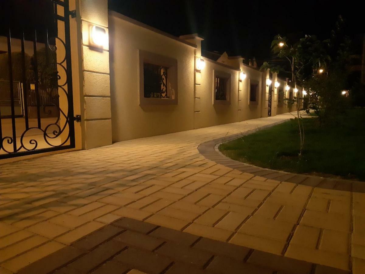 Golden House Apartments Чачак Екстер'єр фото